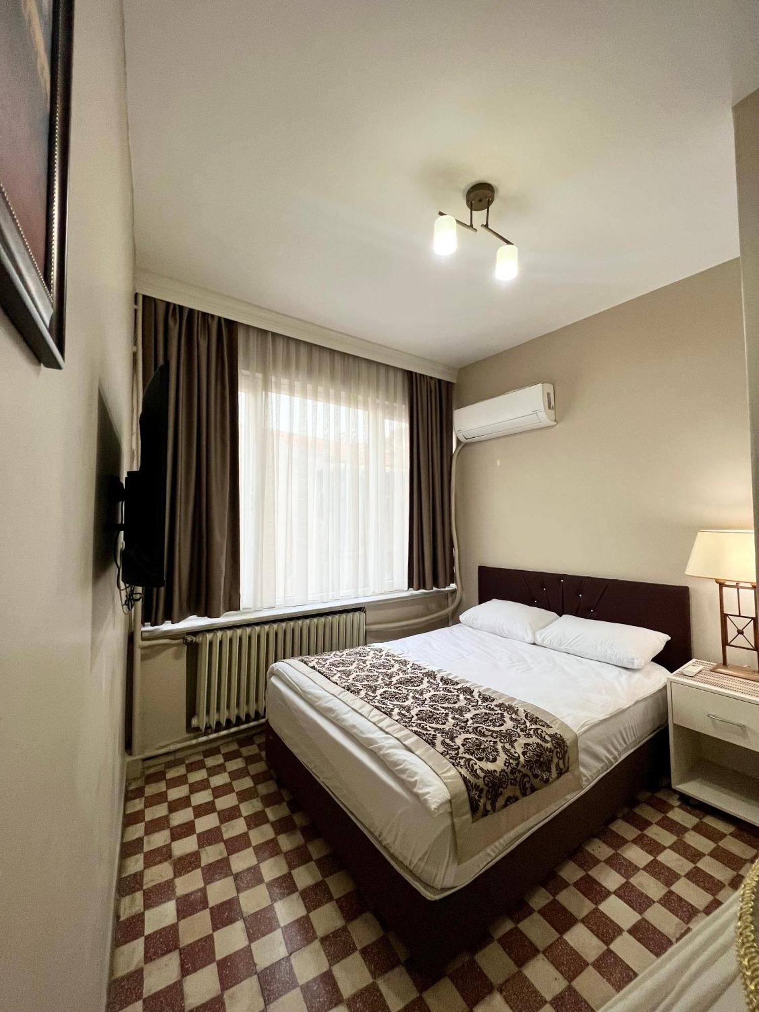 Findik Palas Otel Provincia di Provincia di Istanbul Esterno foto