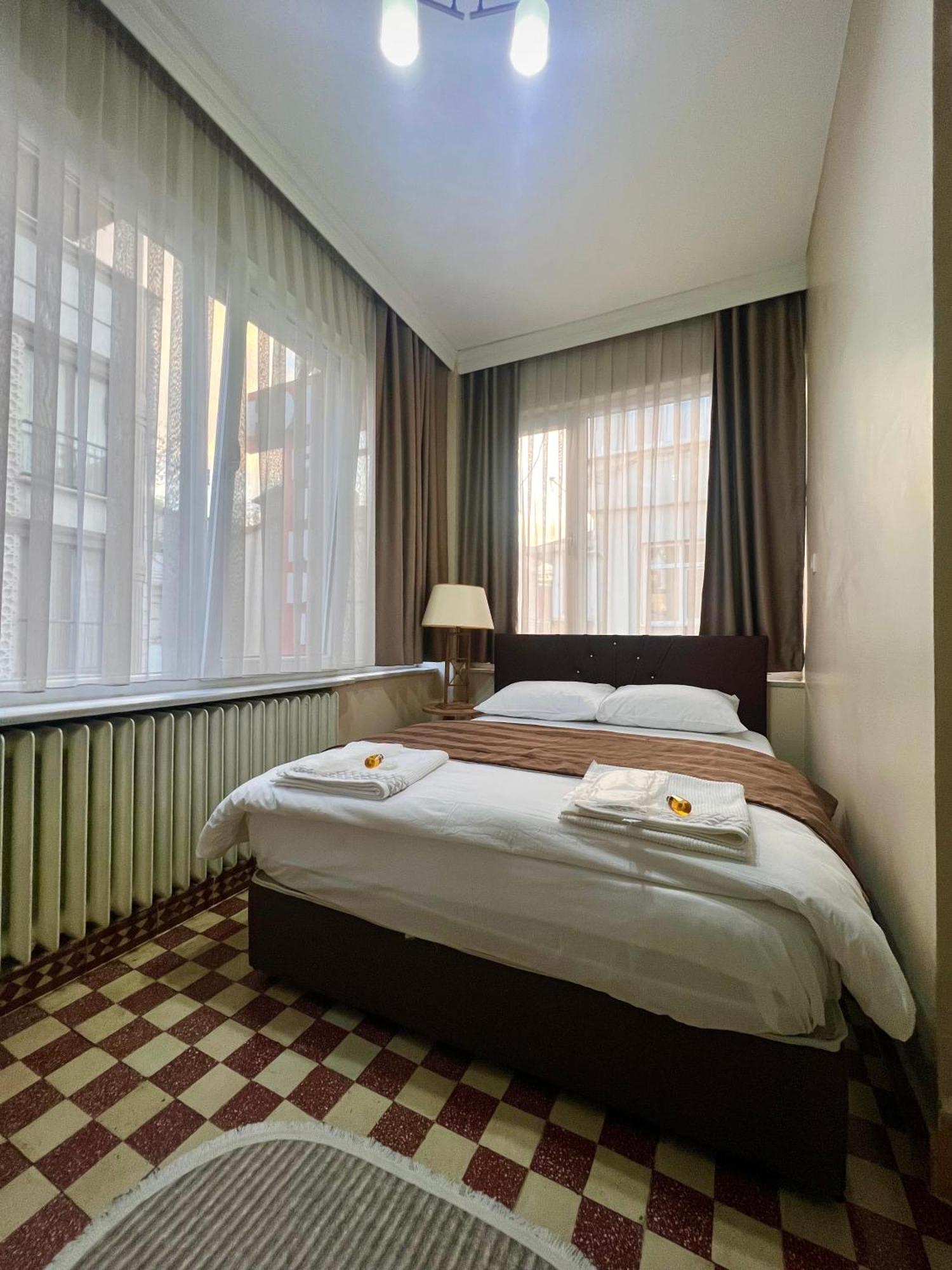 Findik Palas Otel Provincia di Provincia di Istanbul Esterno foto