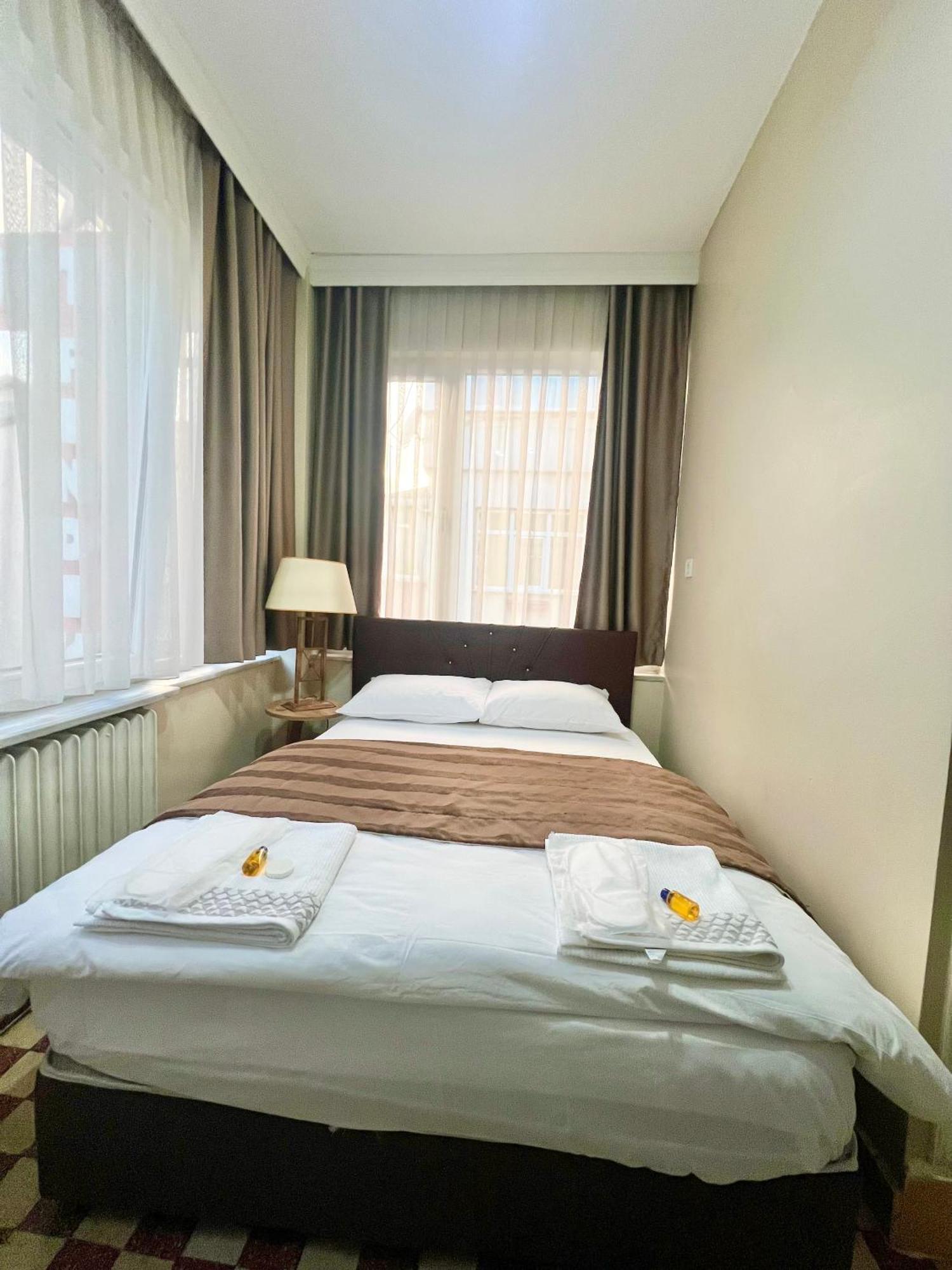 Findik Palas Otel Provincia di Provincia di Istanbul Esterno foto