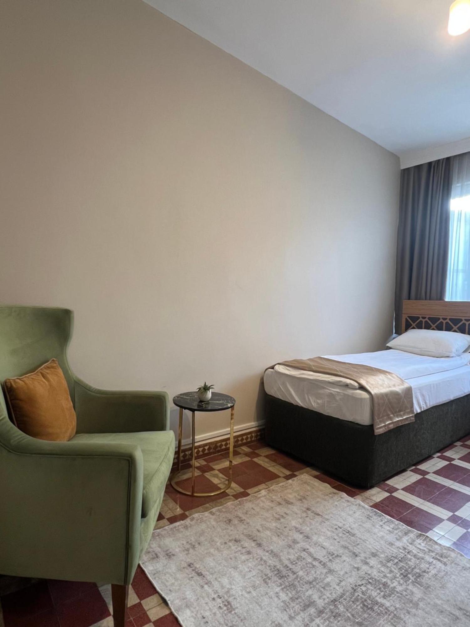 Findik Palas Otel Provincia di Provincia di Istanbul Esterno foto